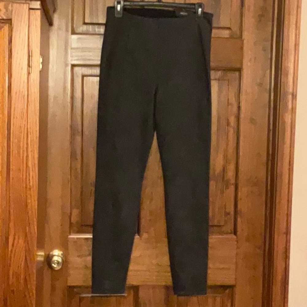 Liverpool Reese Ankle Legging - Charcoal NWT
